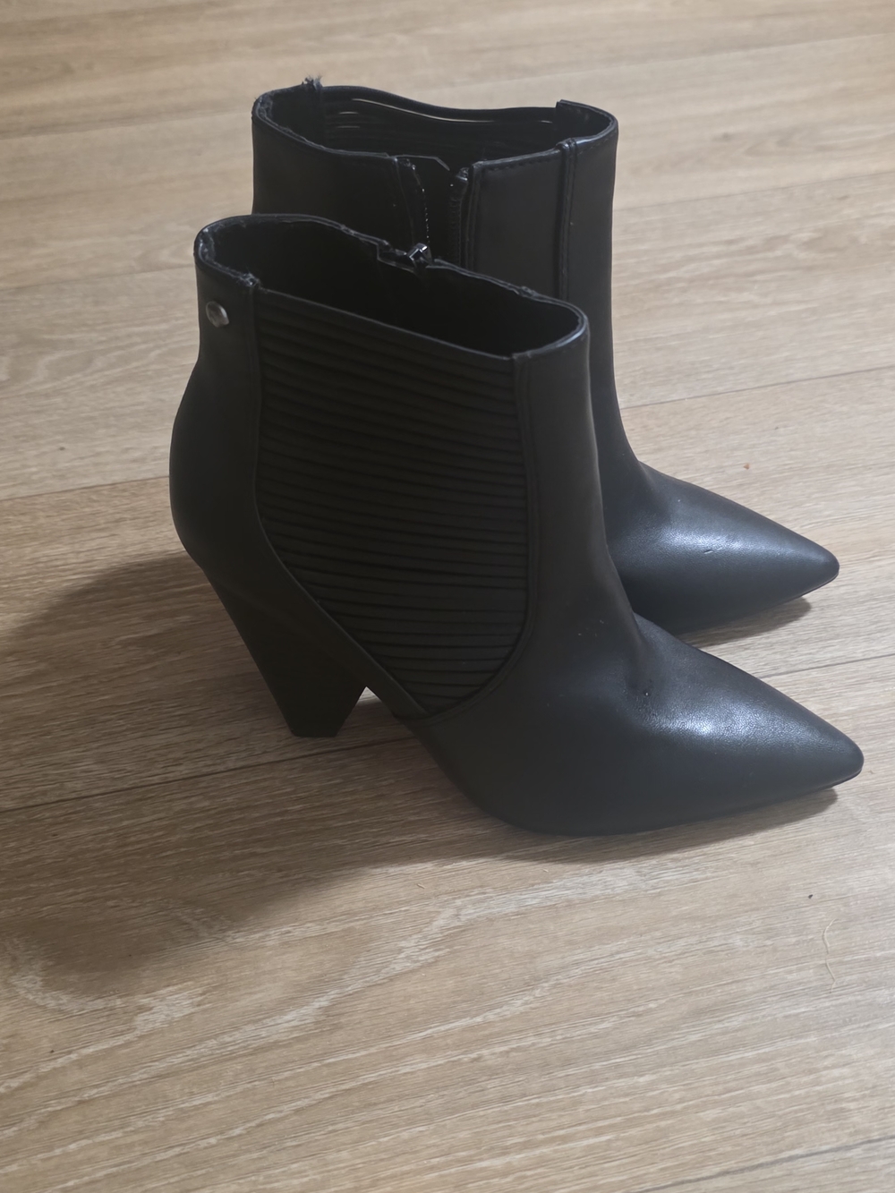 Vera Wang Black Pointed Toe Ankle Boots - Women's